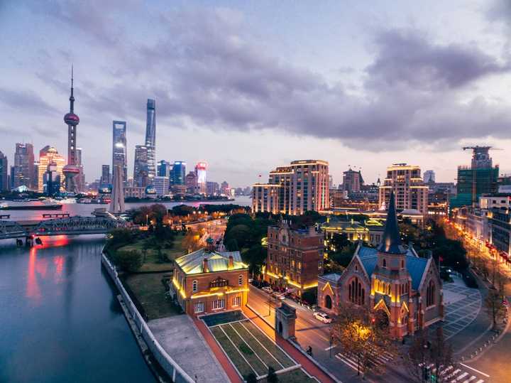 魔都双响,上海繁华与诗意并奏