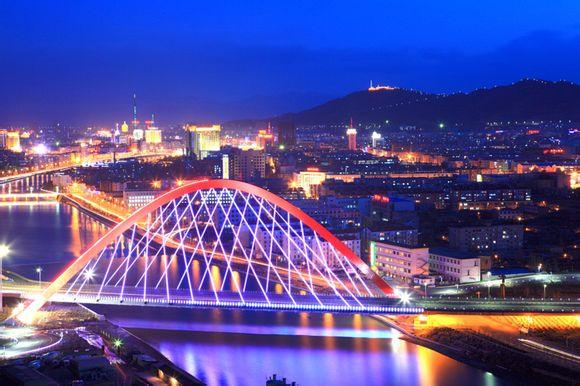 张家口，古韵今风，历史与现代的和谐交响