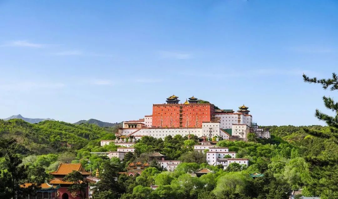 承德，历史与现代的交汇，自然与文化的交融胜地